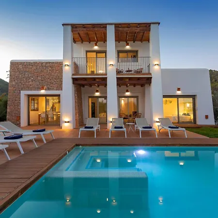 In Sleeps 10 To 12 Guests Ibiza Town