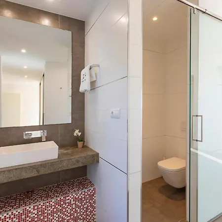 In Sleeps 10 To 12 Guests * Ибица